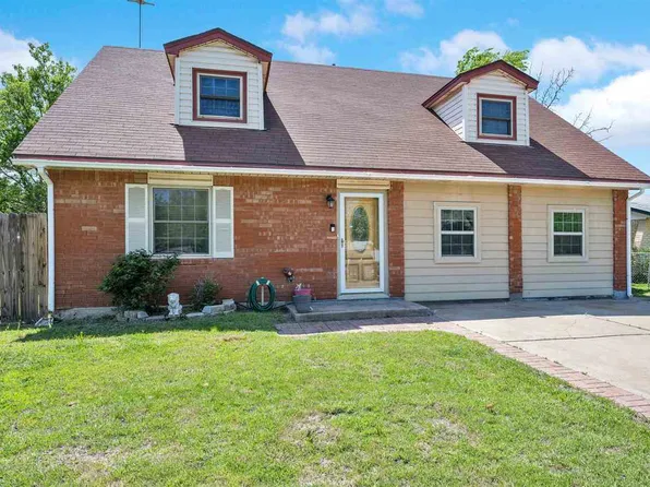 5402 NW Briarwood Ave, Lawton, OK 73505