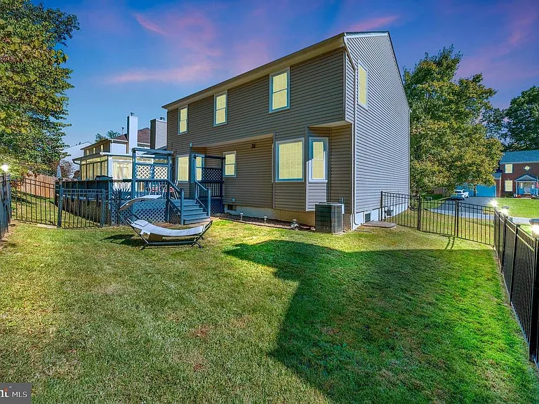 64 Blossom Wood Ct — Photo 2