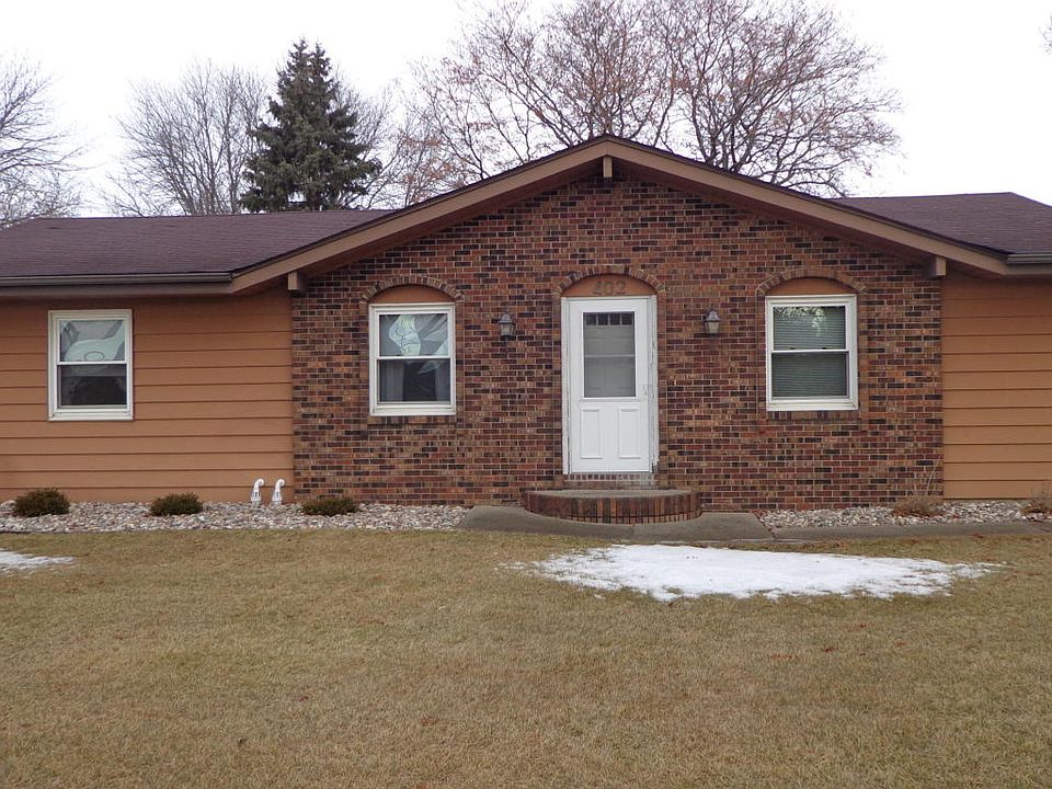 1st image of 402 28th St