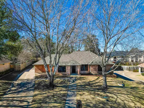 3839 Lazy Creek Dr, Tyler, TX 75707