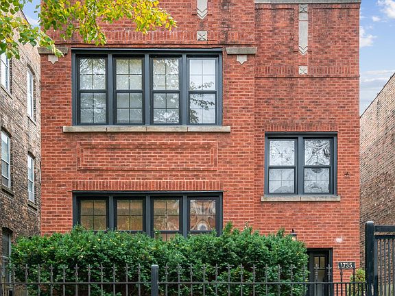 2nd image of 1735 W Albion Ave #1