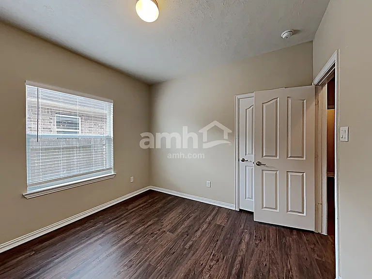 28914 Hidden Lake Ct W — Photo 18