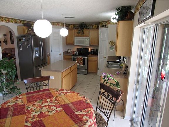 4th image of 16932 Corner Bay Ct