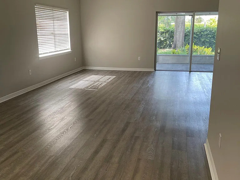 11218 Scotchwood Dr — Photo 2