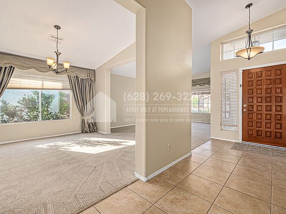 4th image of 2705 E Verbena Dr