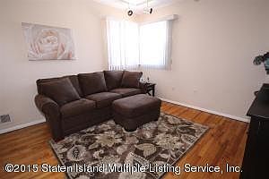 4th image of 290 Vineland Ave