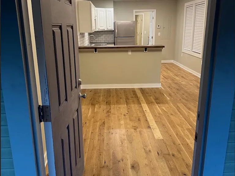 438 N Broadway St #B — Photo 1