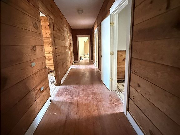 5th image of 816 N 2nd St