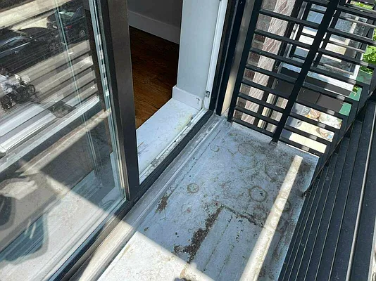 Rented by Tapiro Realty | media 5