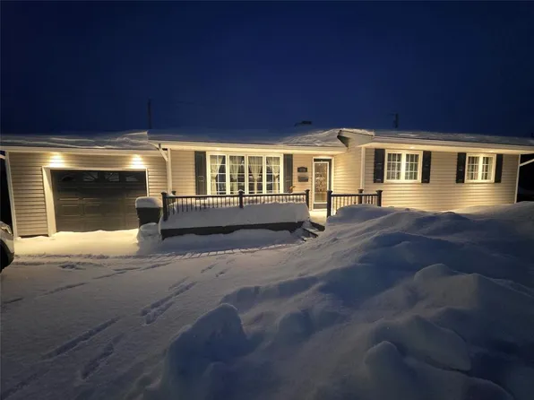 339 Beverly Crescent, Labrador City, NL A2V1N7