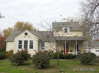 325 Ridge Dr, Bethalto, IL 62010