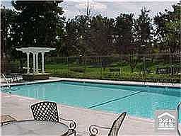 Lake Park Community Pool