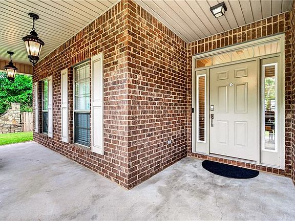 4th image of 6065 Southbend Dr N