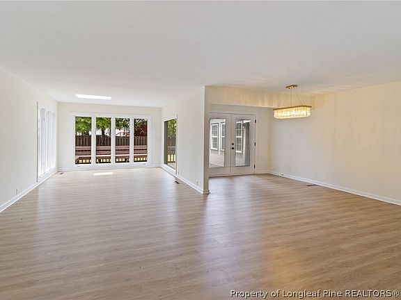 4th image of 1201 Porter St