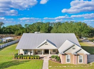 1702 W Knights Griffin Rd, Plant City, FL 33565