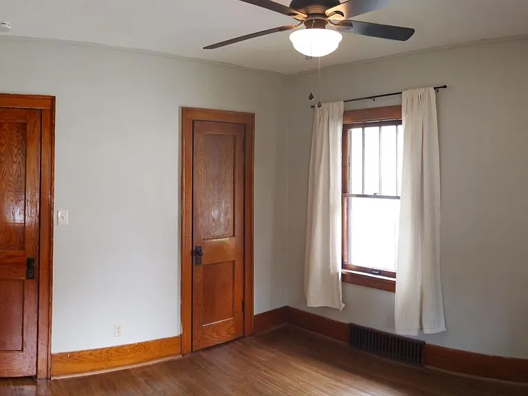 1439 N 22nd St — Photo 11