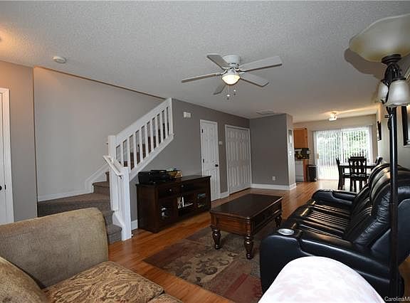 5th image of 135 Delargy Cir #44