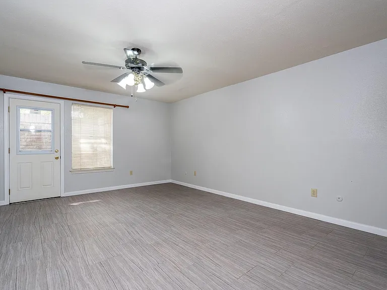 8330 Silver Shadows Ln — Photo 9