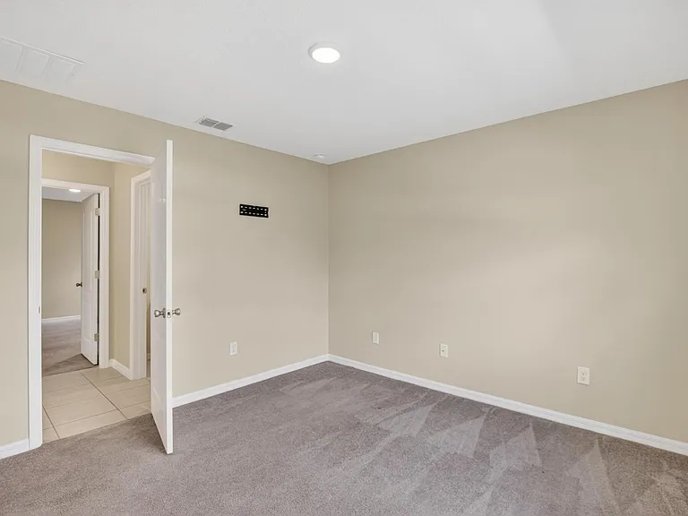 4718 Spatter Dock St #D — Photo 8