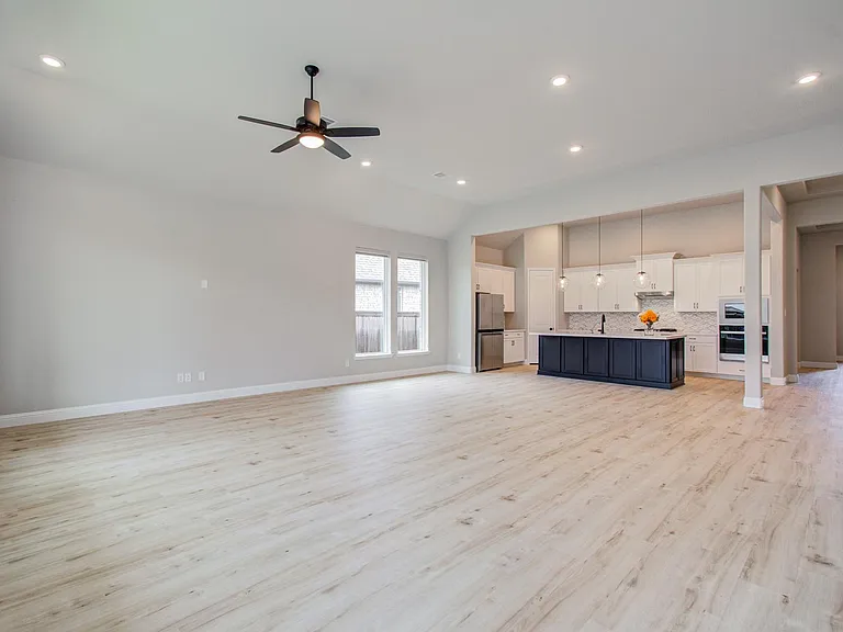 21722 Prickly Caterpillar Ct — Photo 13