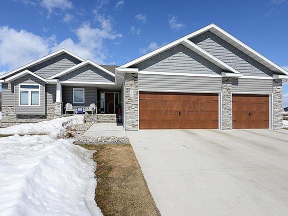 2nd image of 3743 Houkom Dr E