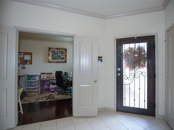 4th image of 2611 Ash Haven Ln