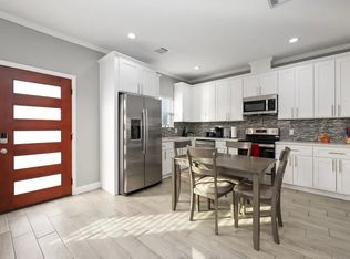 4901 Mallow St #B, Houston, TX 77033