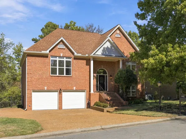 4848 Peninsula Pointe Dr, Hermitage, TN 37076