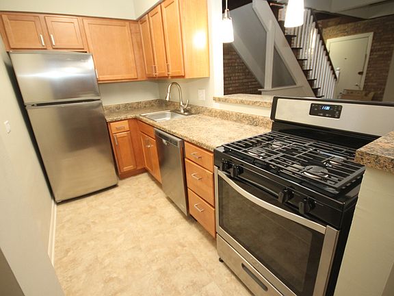 2nd image of 2720 N Mildred Ave APT 3