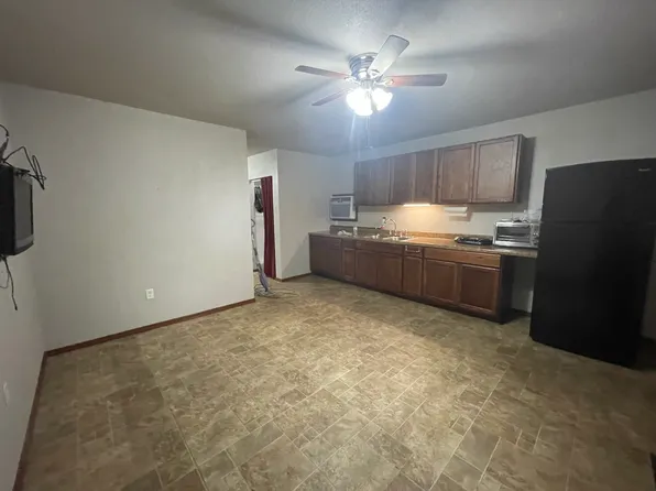 105995 S Meadow Wood Dr #1, McLoud, OK 74851