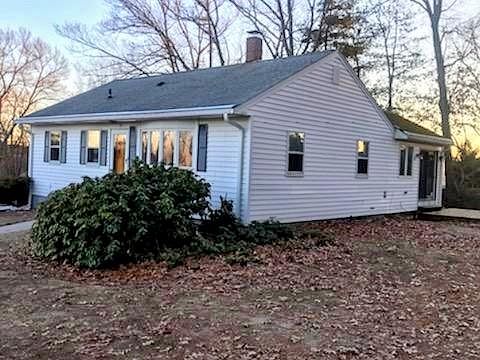 Right side, spacious family room off kitchen.