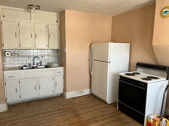 617 W Pine St — Photo 4