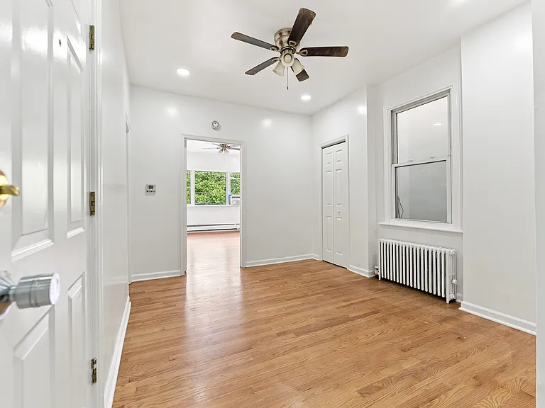 1021 W Side Ave #2 — Photo 2