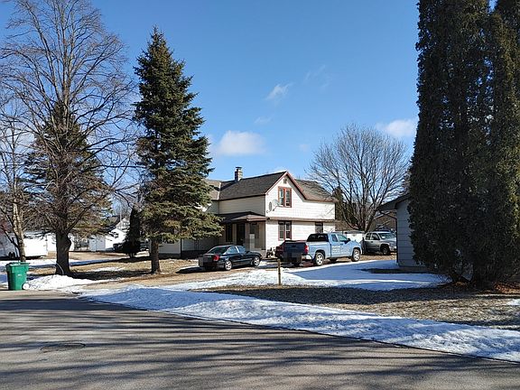 2nd image of 107 Short St