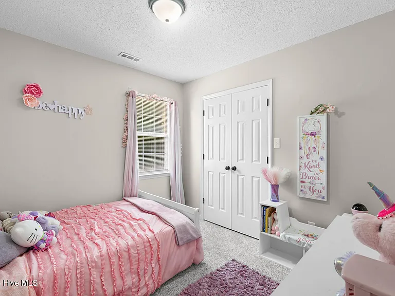 211 Clydesdale Ct — Photo 19