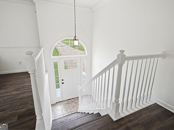 3rd image of 4403 Waterman Dr