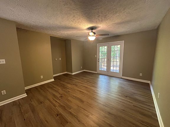 5th image of 1831 Pinnacle Rd