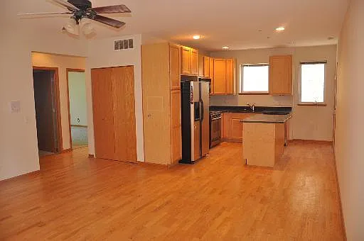 5529 W Higgins Ave #101 — Photo 3