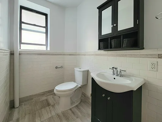 Rented by AZ REALTY NYC LLC | media 9