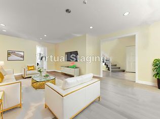 75 E 56th Ave, Vancouver, BC V5X1P7