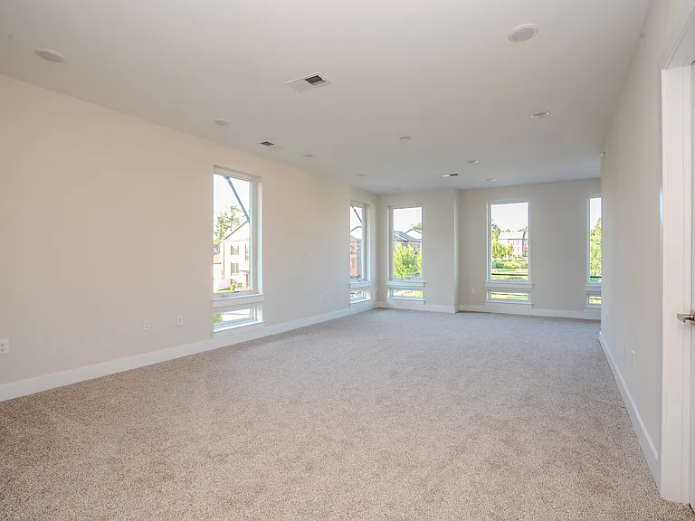 112 Village Dr #112 — Photo 24