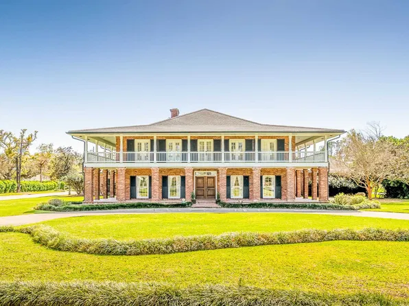 1405 Bayou Black Dr, Houma, LA 70360