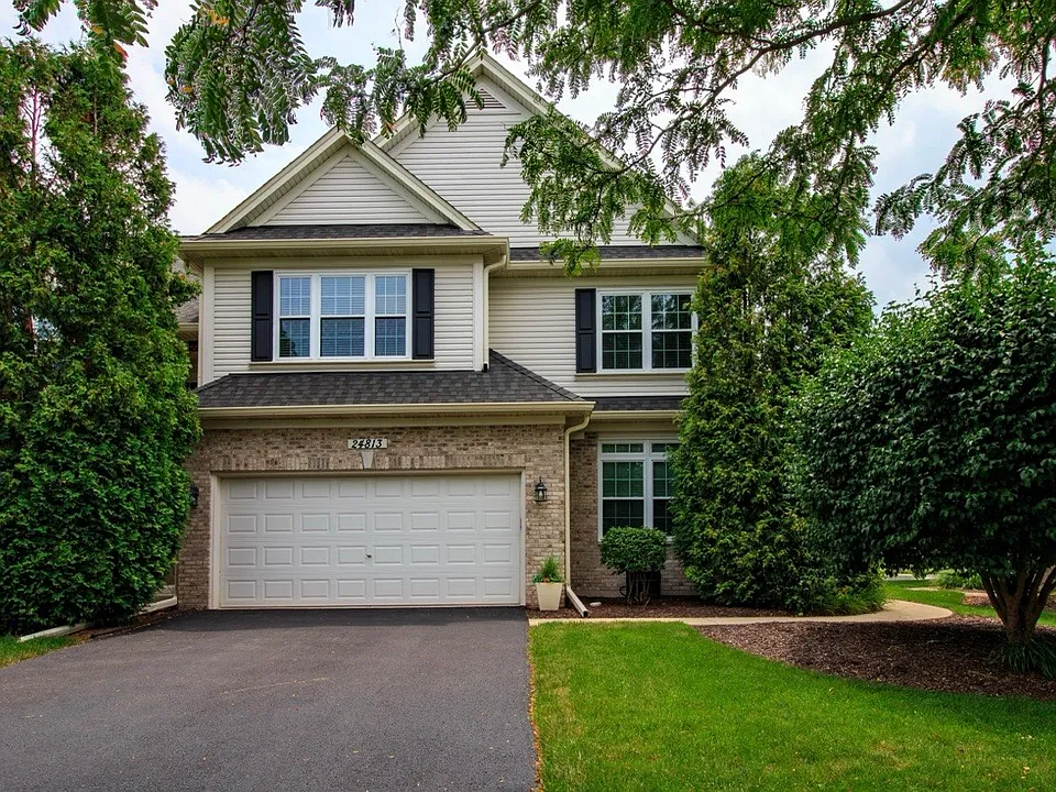 24813 Ironwood Ct