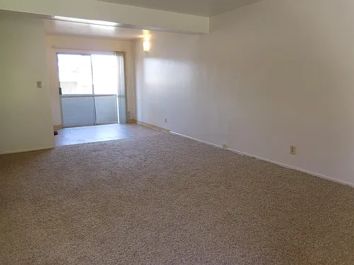807 Embarcadero Del Norte #4 Photo 1