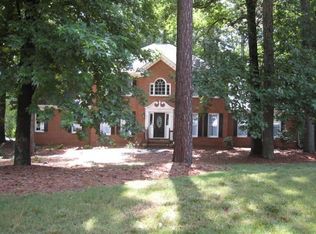 5781 Wyndemere Ln, Stone Mountain, GA 30087