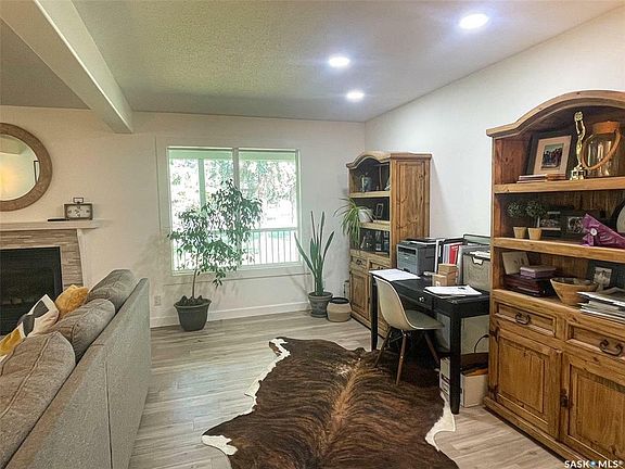 4th image of 3 Evergreen Estates Dr