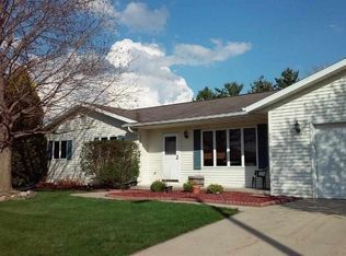 304 Forest St, Fox Lake, WI 53933