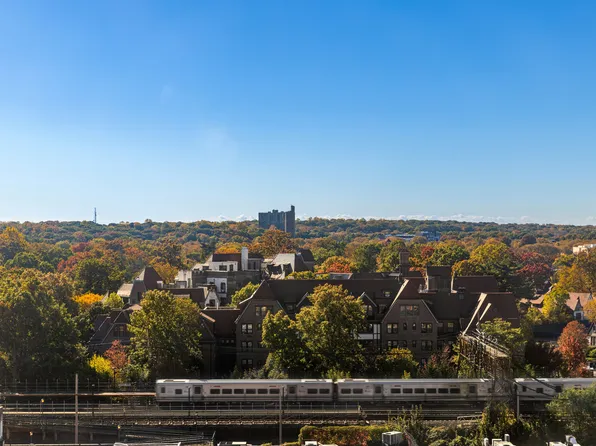 107-40 Queens Boulevard image 7 of 9