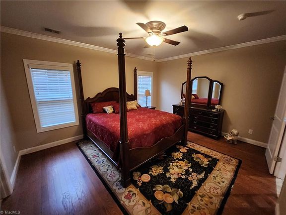 4th image of 443 Kenville Green Ct