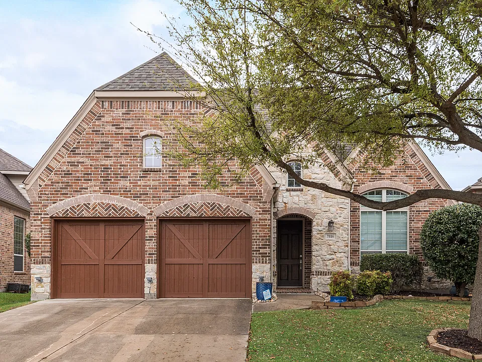 7816 Royal Gorge Ln